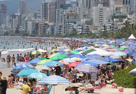 Un brote de gastroenteritis afecta playas del sur de Brasil